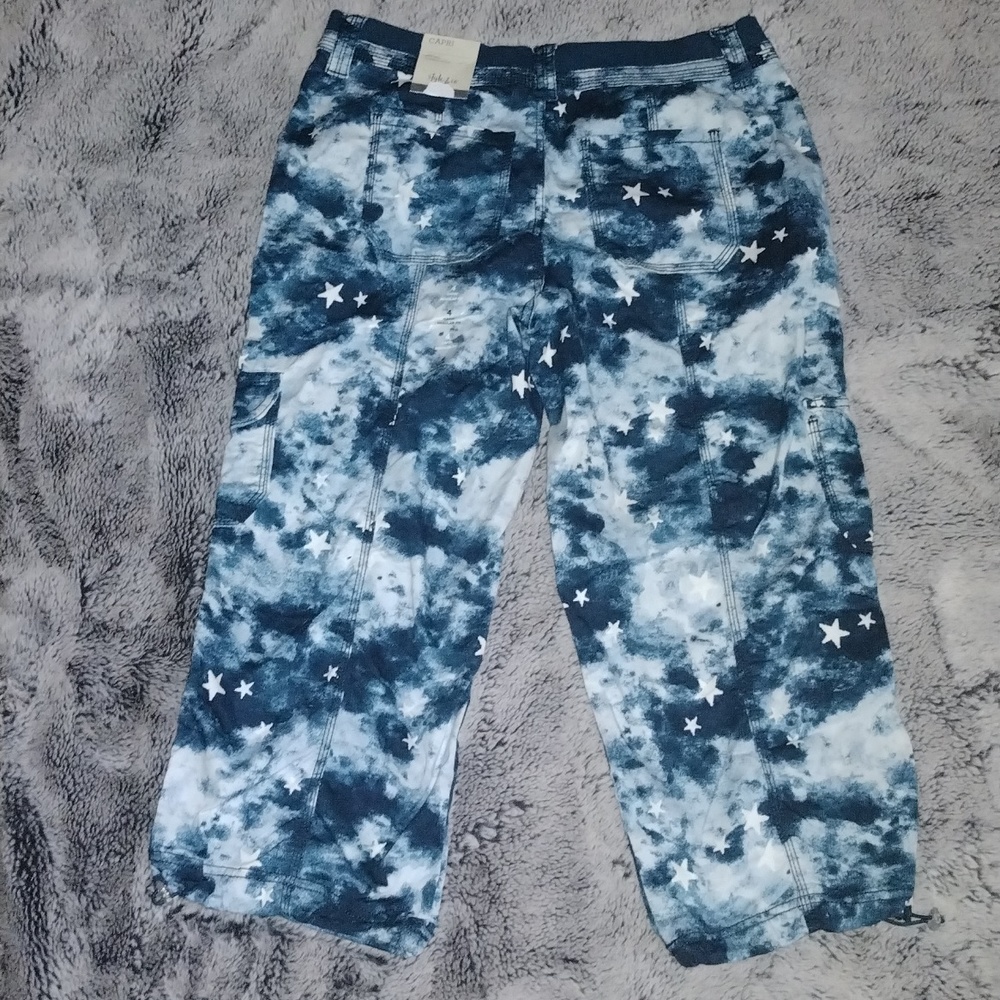 New Style & Co blue stars Capri pants size 4